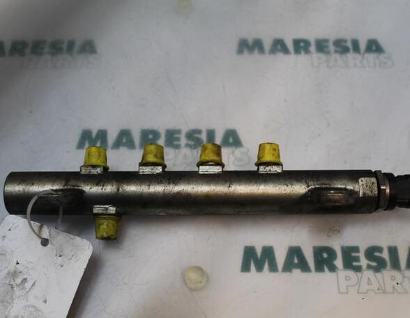 Petrol Fuel Rail FIAT CROMA (194_), ALFA ROMEO 147 (937_), FIAT BRAVO II (198_), ALFA ROMEO GT (937_)