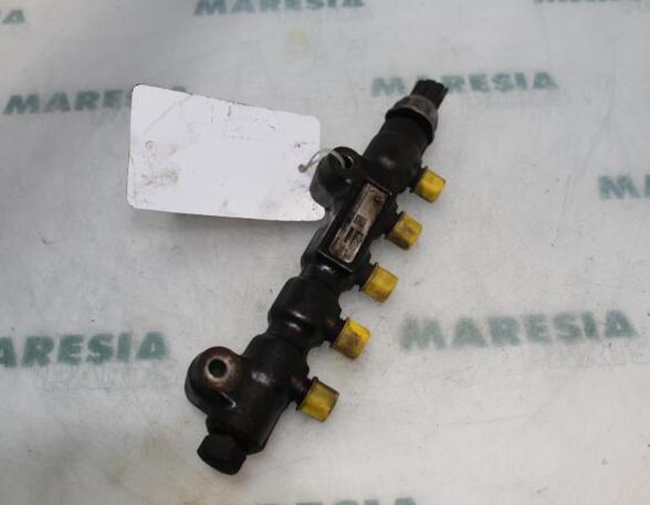 Petrol Fuel Rail PEUGEOT 307 Break (3E)