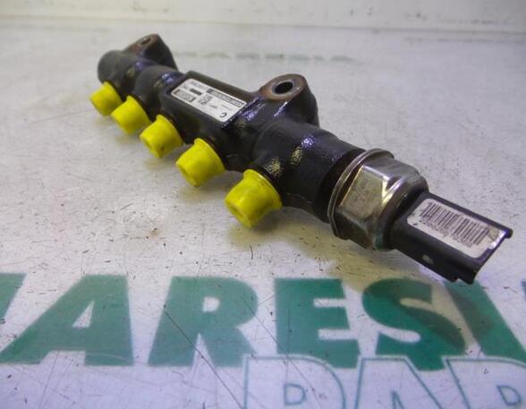 Petrol Fuel Rail PEUGEOT 307 Break (3E)