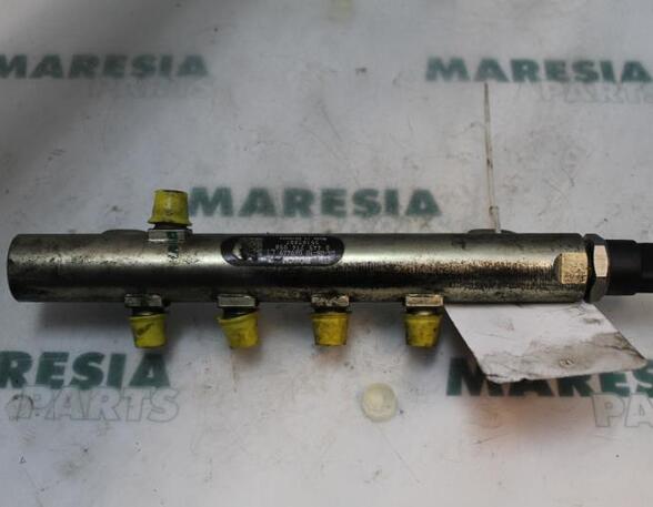 Petrol Fuel Rail ALFA ROMEO 147 (937_), ALFA ROMEO GT (937_), FIAT STILO Multi Wagon (192_), FIAT CROMA (194_)