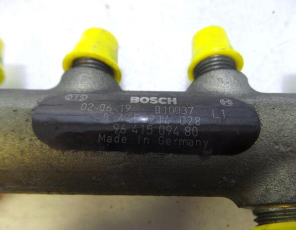 Petrol Fuel Rail PEUGEOT 307 Break (3E), PEUGEOT 206 Hatchback (2A/C), PEUGEOT 206 SW (2E/K), PEUGEOT 307 (3A/C)