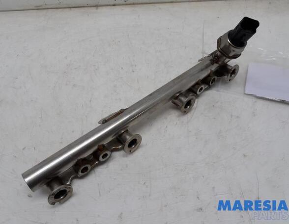 Petrol Fuel Rail RENAULT KANGOO / GRAND KANGOO (KW0/1_)