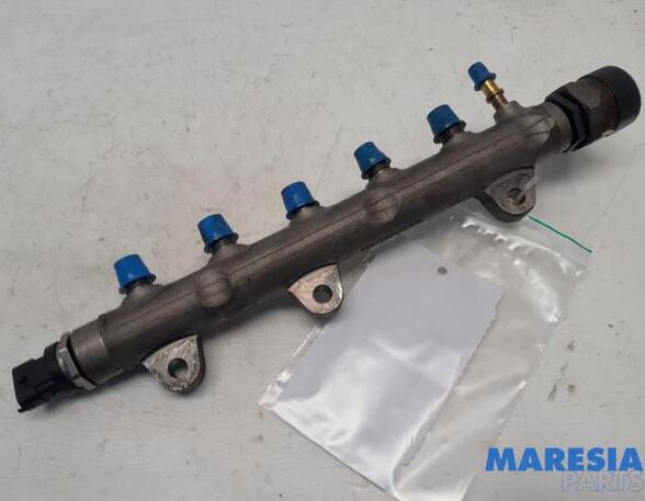 Petrol Fuel Rail RENAULT ESPACE IV (JK0/1_), RENAULT TRAFIC II Van (FL), RENAULT KOLEOS I (HY_)