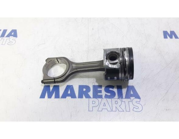 Piston PEUGEOT 308 SW II (LC_, LJ_, LR_, LX_, L4_)