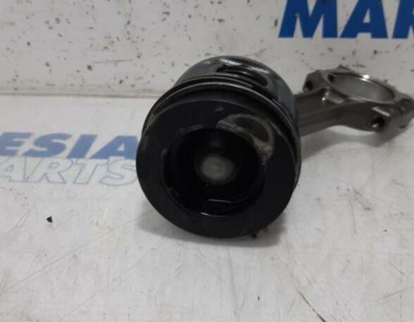 Piston RENAULT MEGANE III Grandtour (KZ0/1)