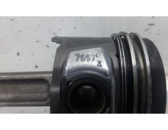 Piston RENAULT MEGANE III Grandtour (KZ0/1)