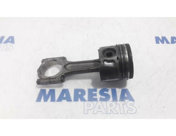 Piston FIAT Scudo Kasten (270, 272)