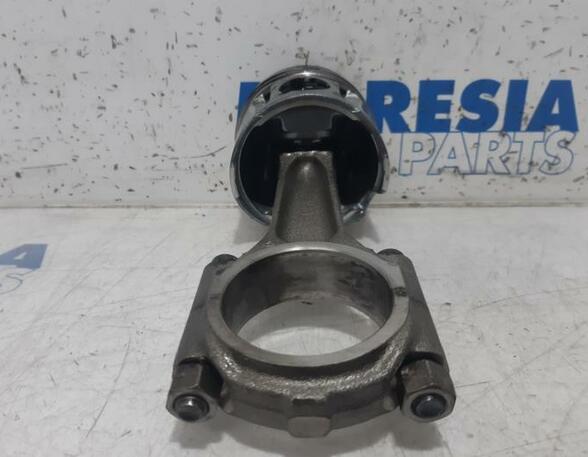 Piston PEUGEOT EXPERT Van (VF3A_, VF3U_, VF3X_)