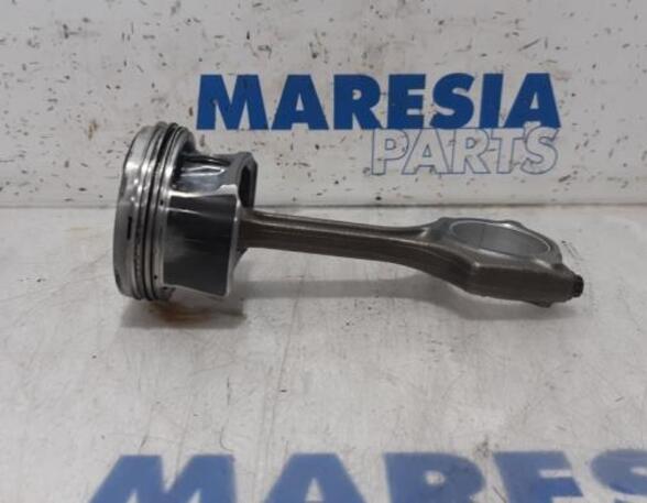 Piston PEUGEOT 508 SW I (8E_), CITROËN DS5, PEUGEOT RCZ, PEUGEOT 308 I (4A_, 4C_)