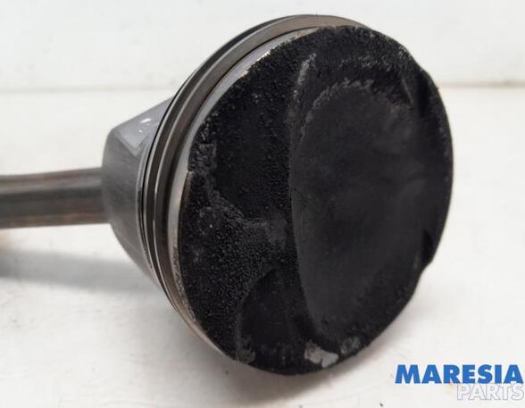 Piston RENAULT CAPTUR I (J5_, H5_)