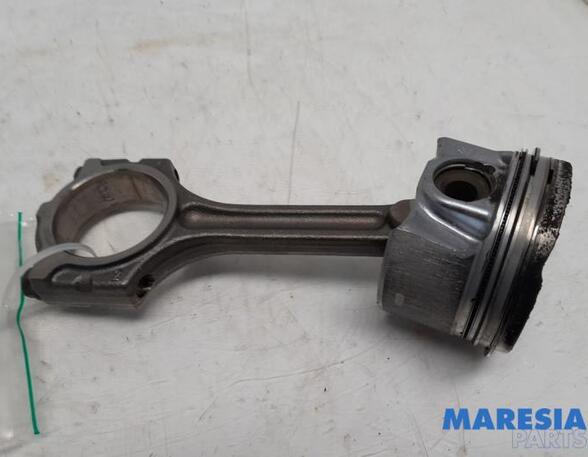 Piston RENAULT CAPTUR I (J5_, H5_)