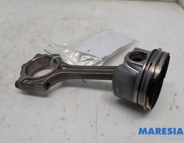 Piston RENAULT CAPTUR I (J5_, H5_)