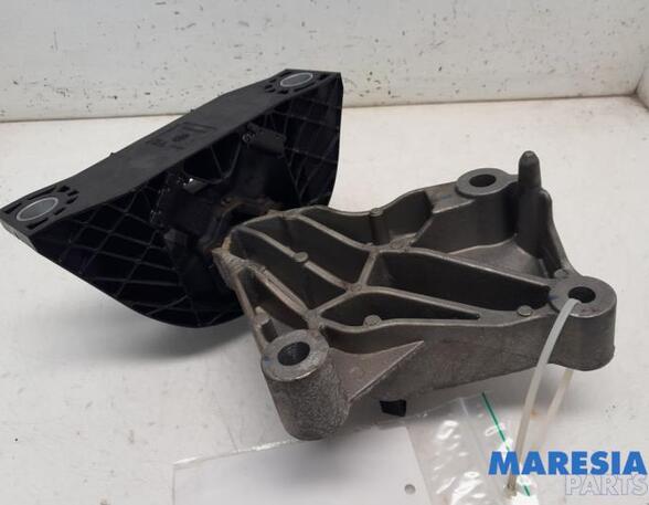 Engine Mount Bracket RENAULT CLIO IV Grandtour (KH_), RENAULT CAPTUR I (J5_, H5_), RENAULT CLIO IV (BH_)