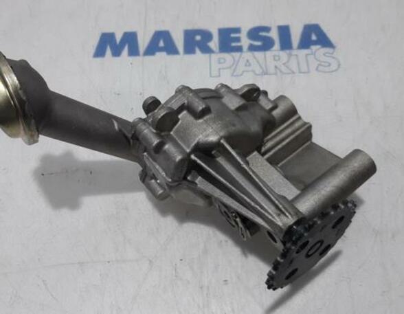 Oil Pump RENAULT MEGANE III Grandtour (KZ0/1)