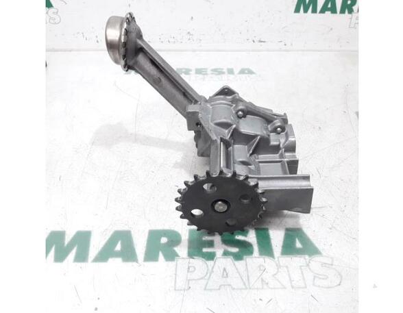 Oil Pump RENAULT MEGANE III Grandtour (KZ0/1)