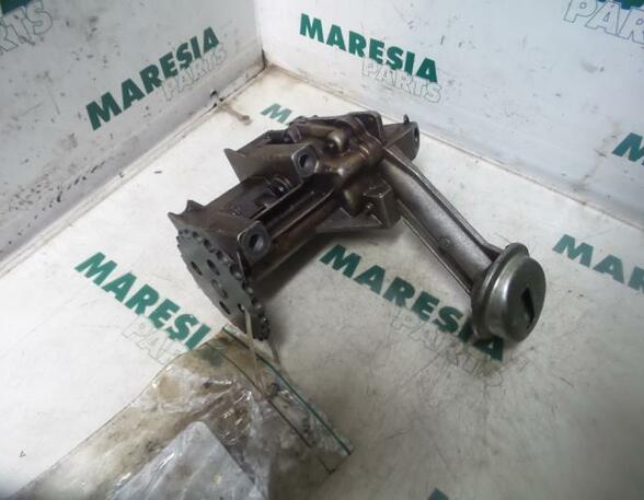 Oil Pump RENAULT Clio II (BB, CB)