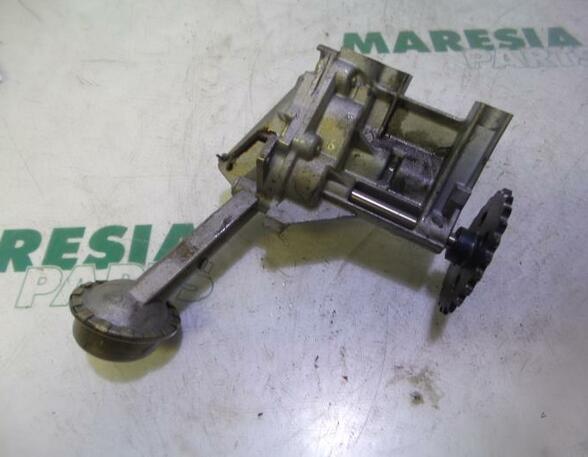 Oil Pump RENAULT Clio II (BB, CB)