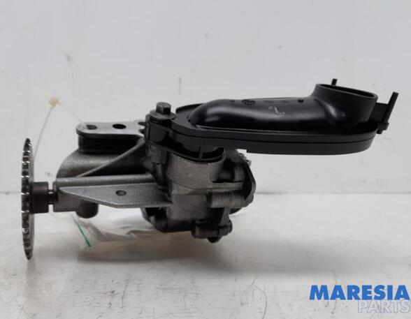 Oil Pump RENAULT TRAFIC III Van (FG_)