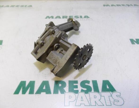 Oil Pump RENAULT CLIO II (BB_, CB_)