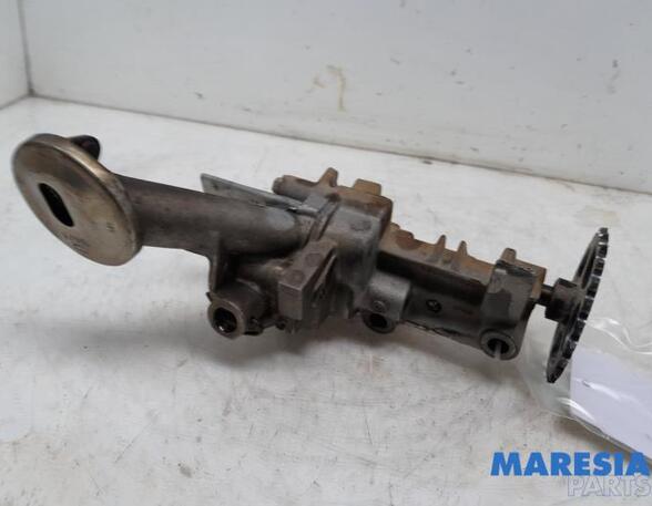 Oil Pump RENAULT LAGUNA III Grandtour (KT0/1)