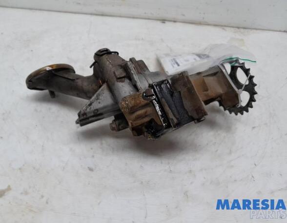 Oil Pump RENAULT LAGUNA III Grandtour (KT0/1)