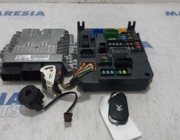 Control unit for engine PEUGEOT 508 SW I (8E_)