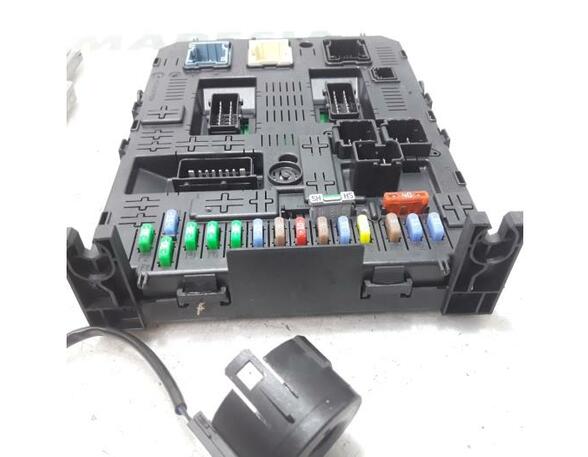 Control unit for engine PEUGEOT 308 CC (4B)