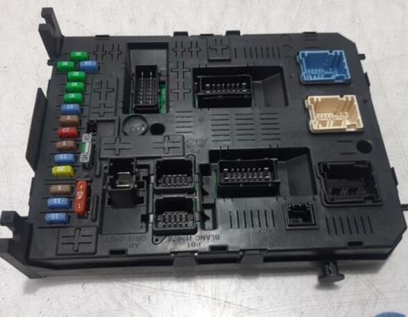 Control unit for engine PEUGEOT 308 CC (4B)