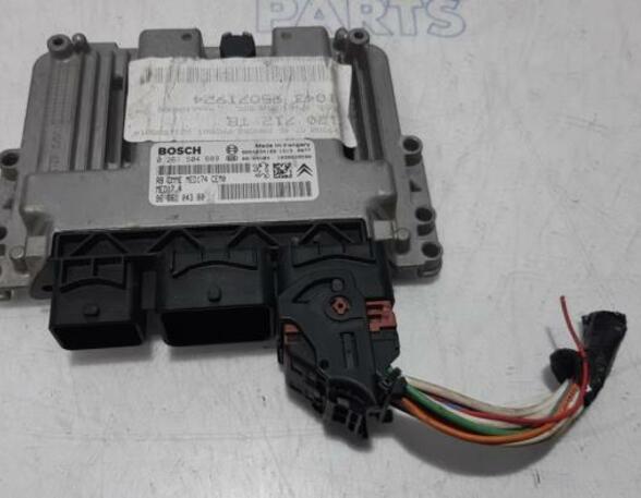 Control unit for engine PEUGEOT 3008 Großraumlimousine (0U_)