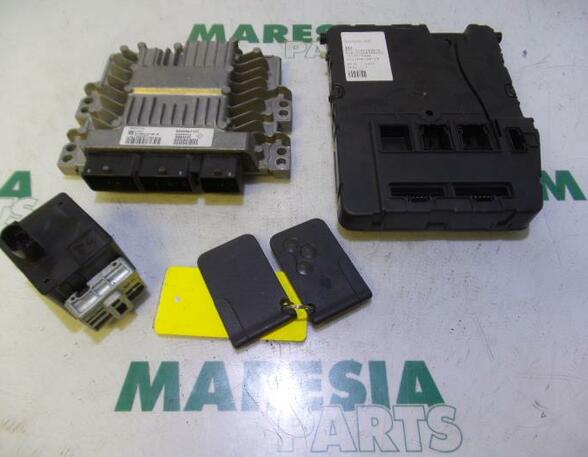 Control unit for engine RENAULT MEGANE II Estate (KM0/1_)