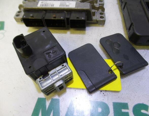 Control unit for engine RENAULT MEGANE II Estate (KM0/1_)