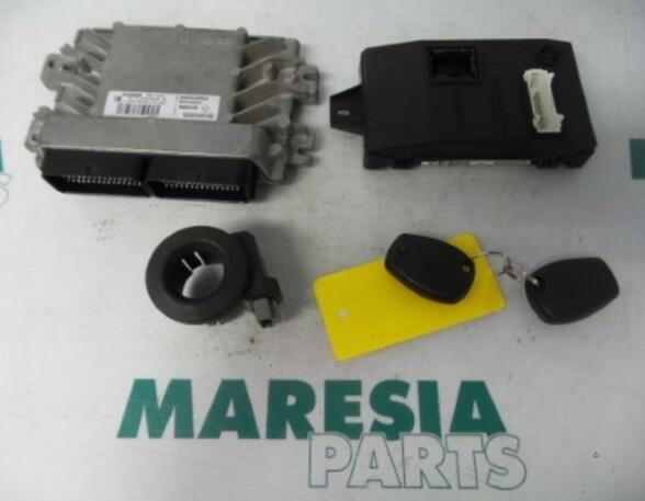 Steuergerät Motor Dacia Logan LS 8200636605 P5500684