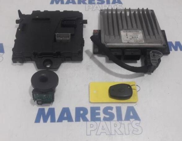 Control unit for engine RENAULT KANGOO Express (FW0/1_)