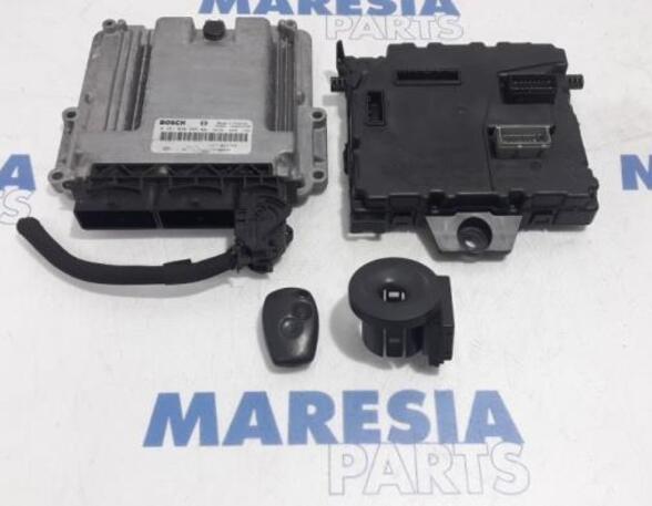 Steuergerät Motor Renault Kangoo II Rapid FW0 28113349 P15376344