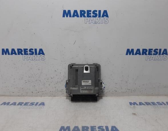 Control unit for engine RENAULT KANGOO Express (FW0/1_)