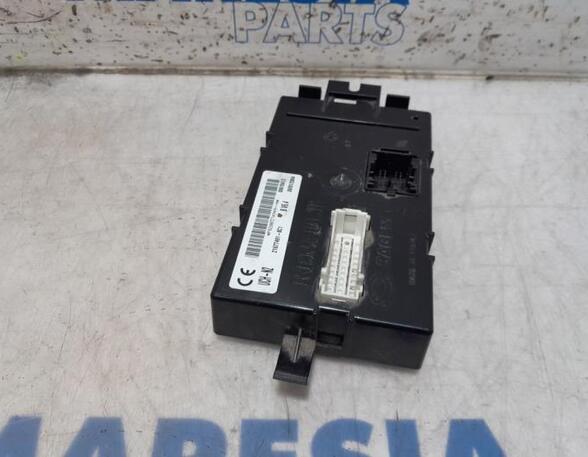 Control unit for engine RENAULT Trafic II Kasten (FL)