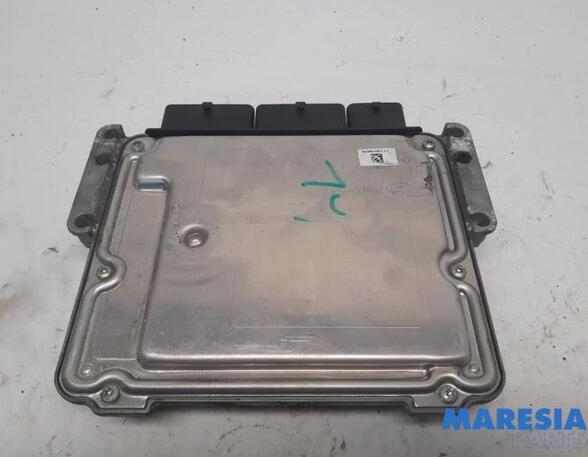 Control unit for engine RENAULT Trafic III Kasten (FG)