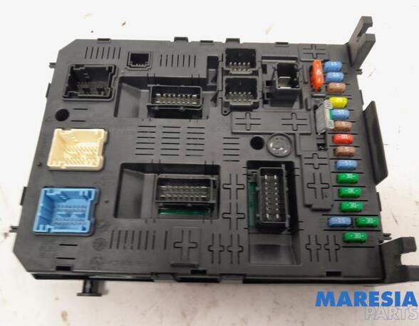 Control unit for engine PEUGEOT 308 CC (4B)