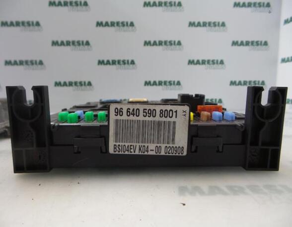 Control unit for engine PEUGEOT 308 SW I (4E_, 4H_)