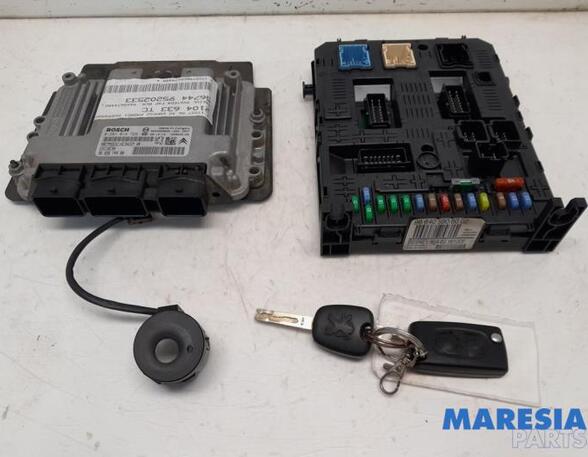 Control unit for engine PEUGEOT 3008 MPV (0U_)