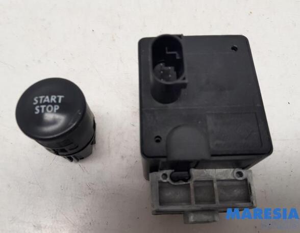 Control unit for engine RENAULT CLIO IV Grandtour (KH_)