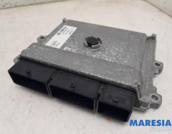 Control unit for engine RENAULT CAPTUR I (J5_, H5_)