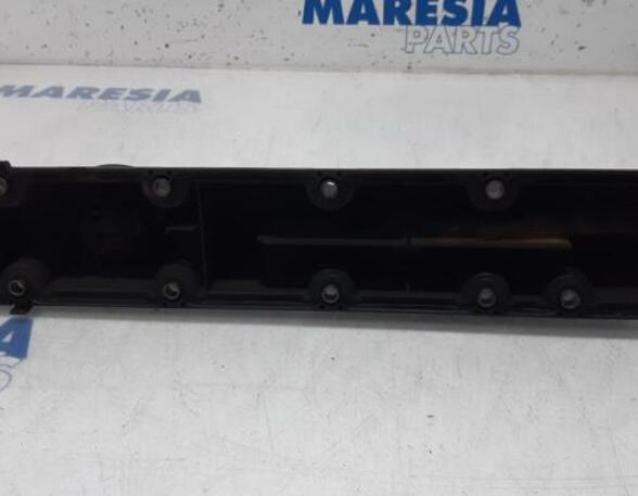 Cylinder Head Cover PEUGEOT 307 CC (3B)