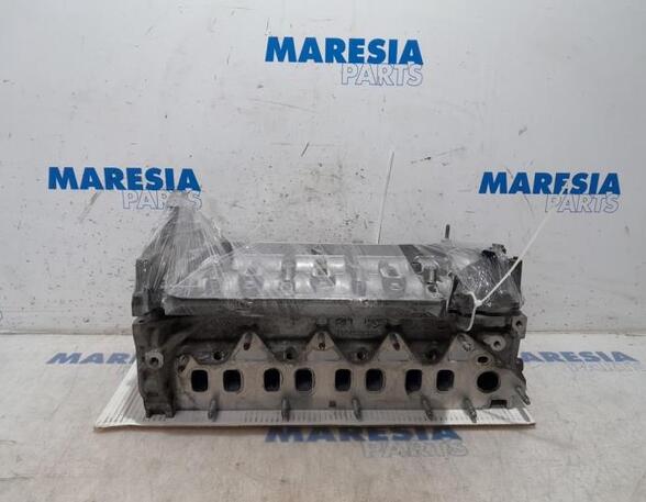 Cylinder Head RENAULT Trafic III Kasten (FG)