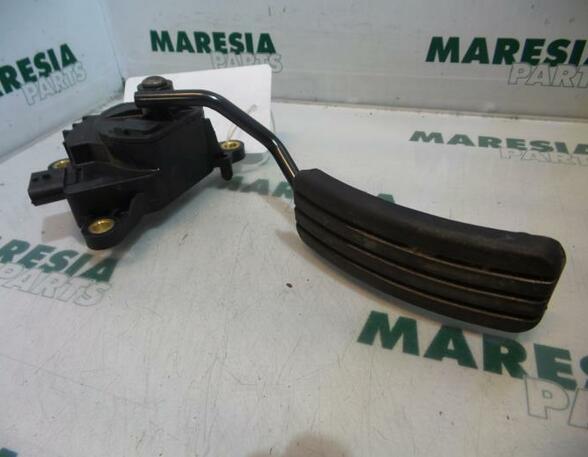 Throttle Position Sensor RENAULT Megane II Kombi (KM0/1)