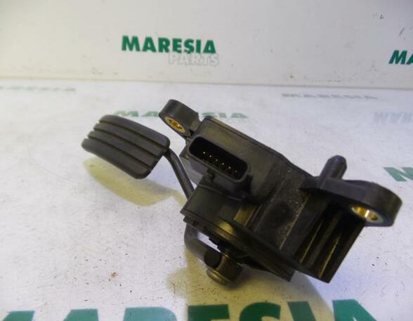 Throttle Position Sensor RENAULT MEGANE II Estate (KM0/1_)