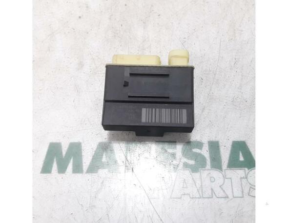 Wash Wipe Interval Relay PEUGEOT 5008 (0E, 0U)