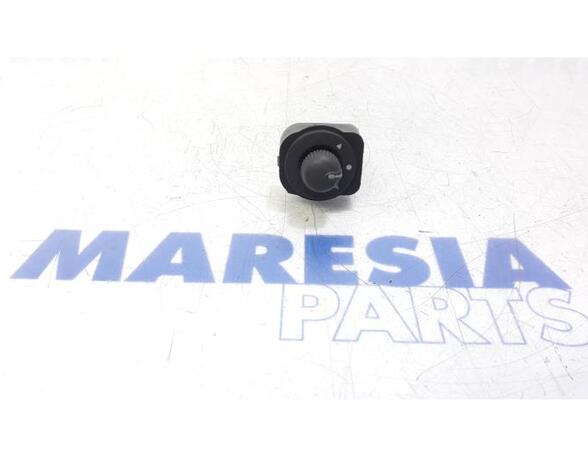 Mirror adjuster switch FIAT FIORINO Box Body/MPV (225_), FIAT QUBO (225_), FIAT FIORINO MPV (225_)