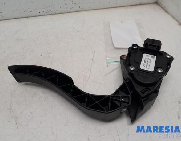 Accelerator pedal RENAULT CLIO IV Grandtour (KH_)