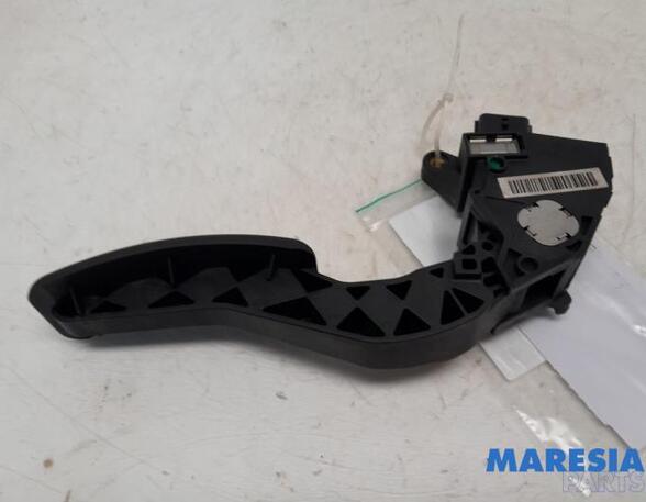 Accelerator pedal RENAULT MEGANE III Grandtour (KZ0/1)